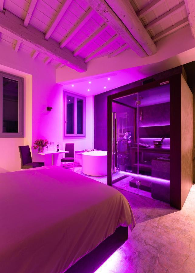 F1Rst Suite Apartment & Spa Florença Exterior foto